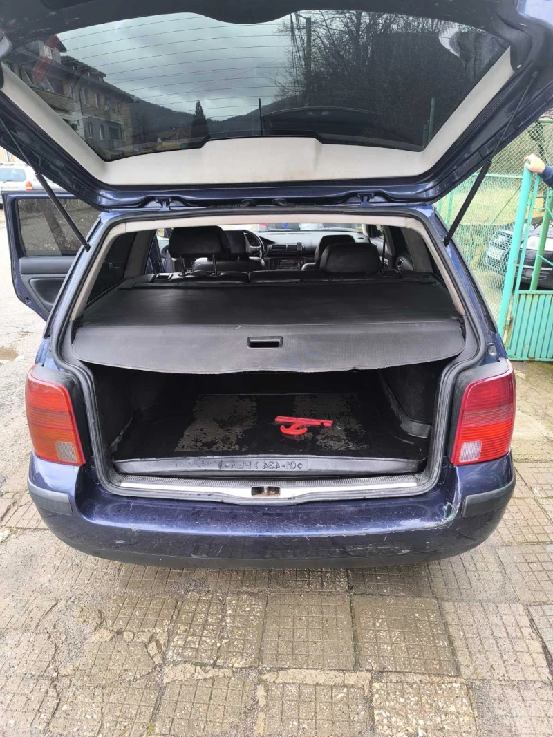 VW Passat, снимка 4 - Автомобили и джипове - 53393855