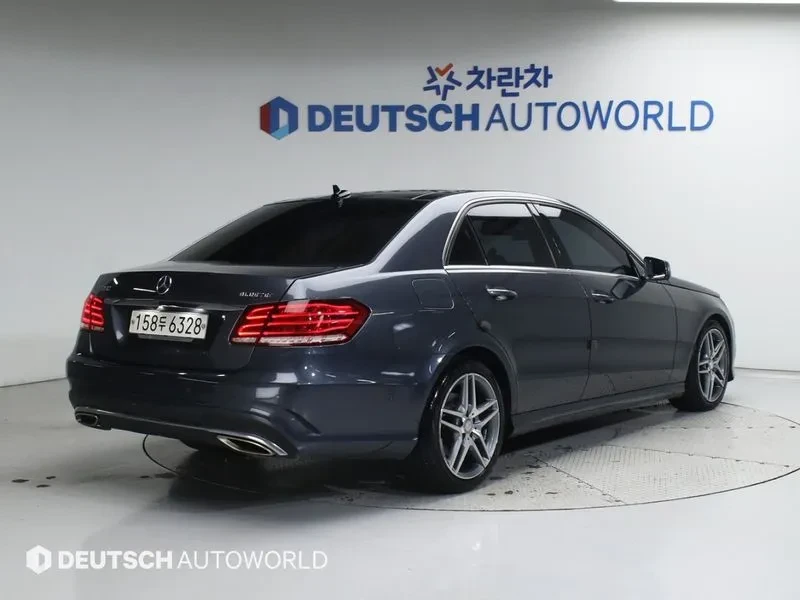 Mercedes-Benz E 350 4MATIC - САМО 30% АВАНС, снимка 2 - Автомобили и джипове - 55429301