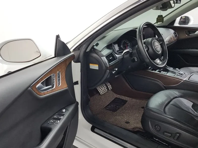 Audi A7 3.0 TDI Quattro - САМО 30% АВАНС, снимка 10 - Автомобили и джипове - 55664824