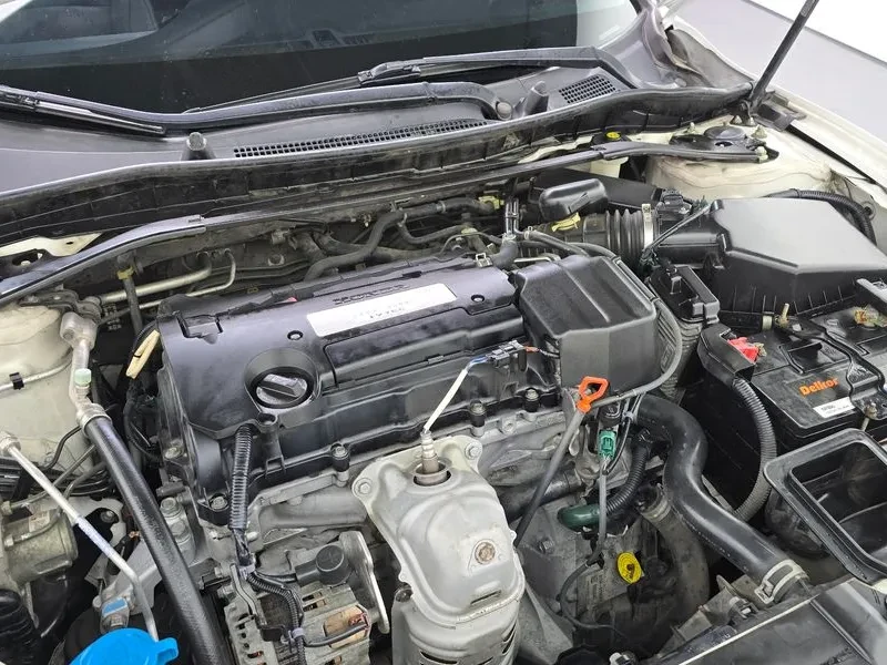 Honda Accord 3.5 9Th Generation, снимка 11 - Автомобили и джипове - 55920603