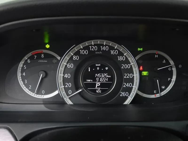 Honda Accord 3.5 9Th Generation, снимка 16 - Автомобили и джипове - 55920603