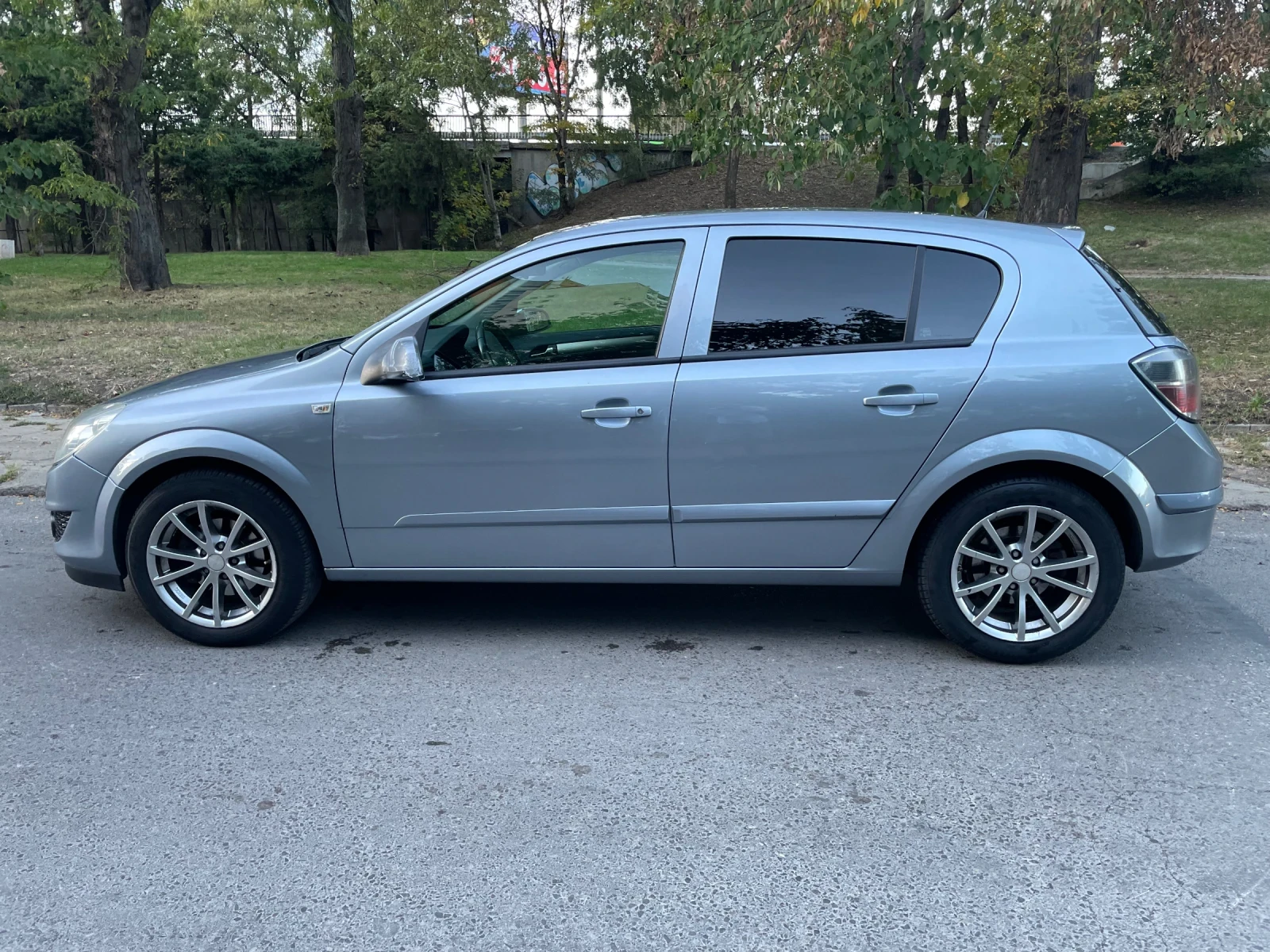 Opel Astra 1.6 - изображение 2