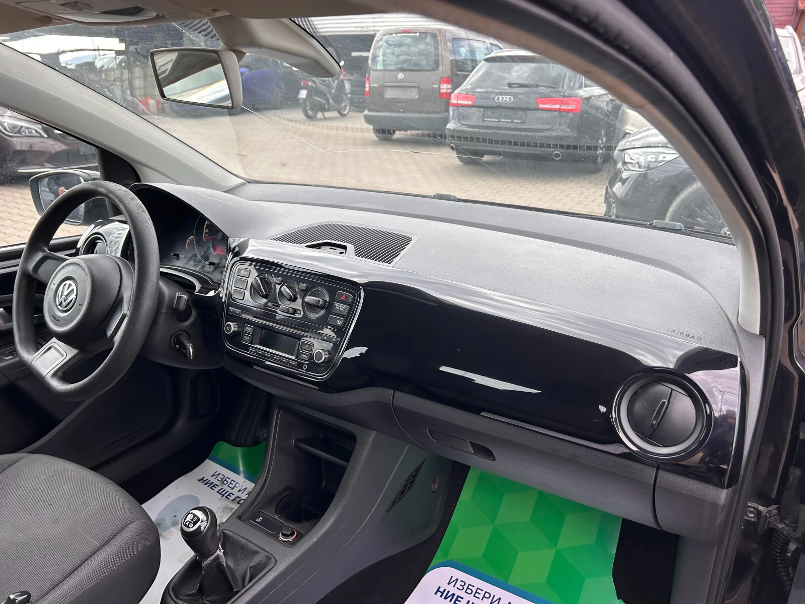 VW Up 1.0i EURO 5 ЛИЗИНГ - изображение 10