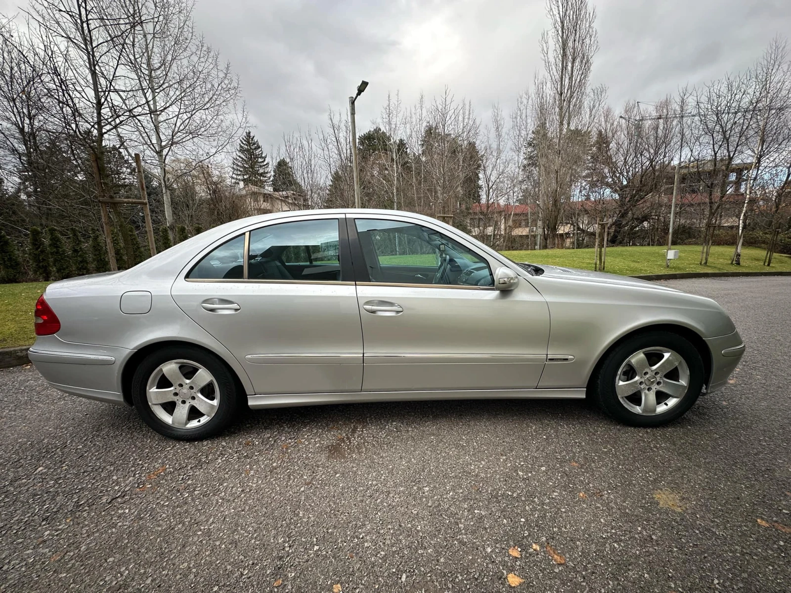 Mercedes-Benz E 220 НОВ ВНОС - изображение 8