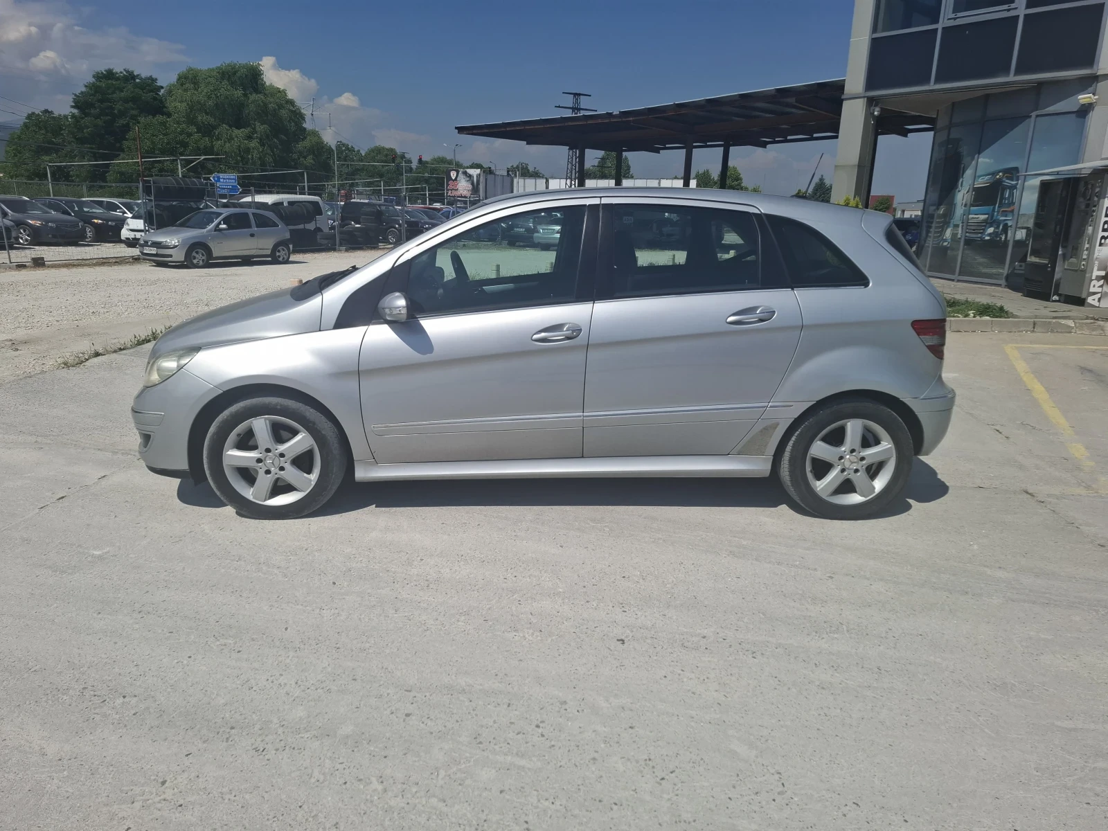 Mercedes-Benz A 180  - изображение 3