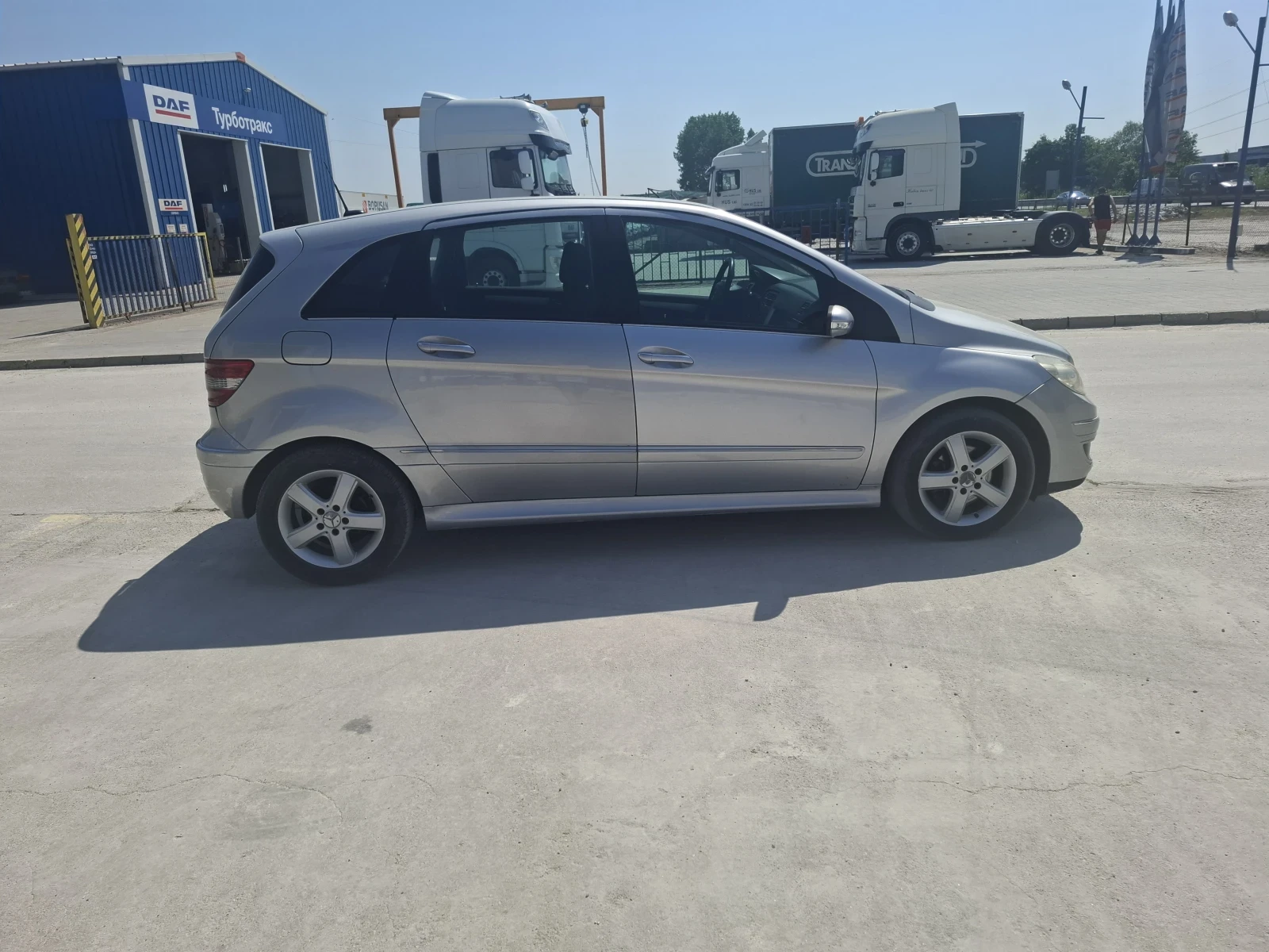 Mercedes-Benz A 180  - изображение 7