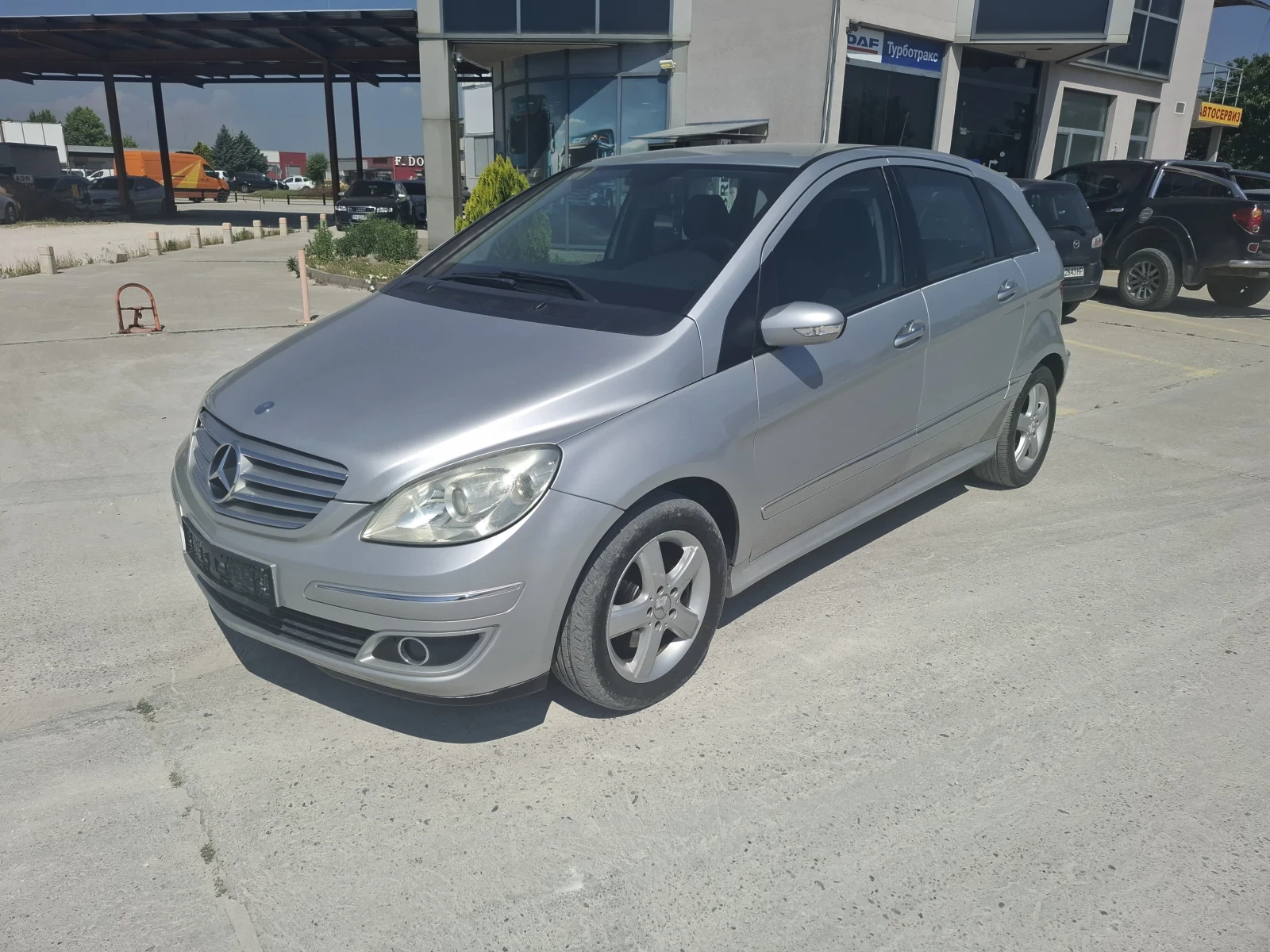 Mercedes-Benz A 180  - изображение 2