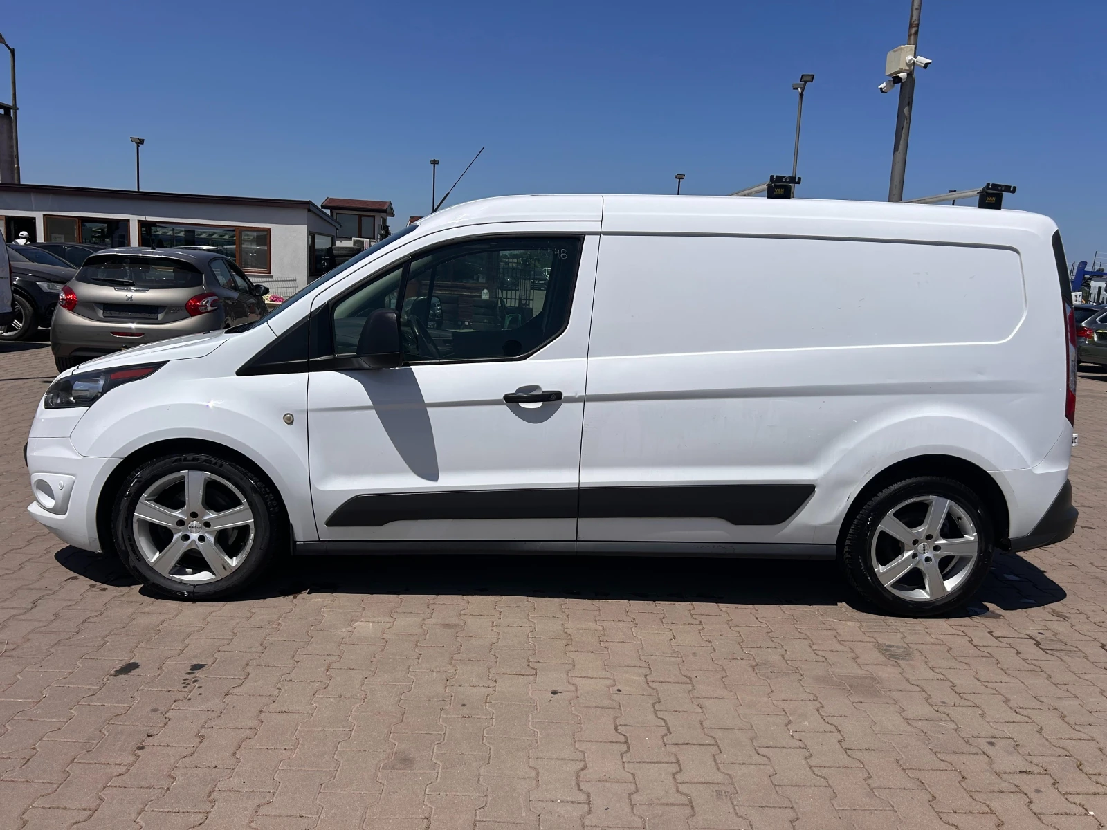 Ford Connect 1.5TDCI AVTOMAT/NAVI/KAMERA EURO 6 - изображение 9