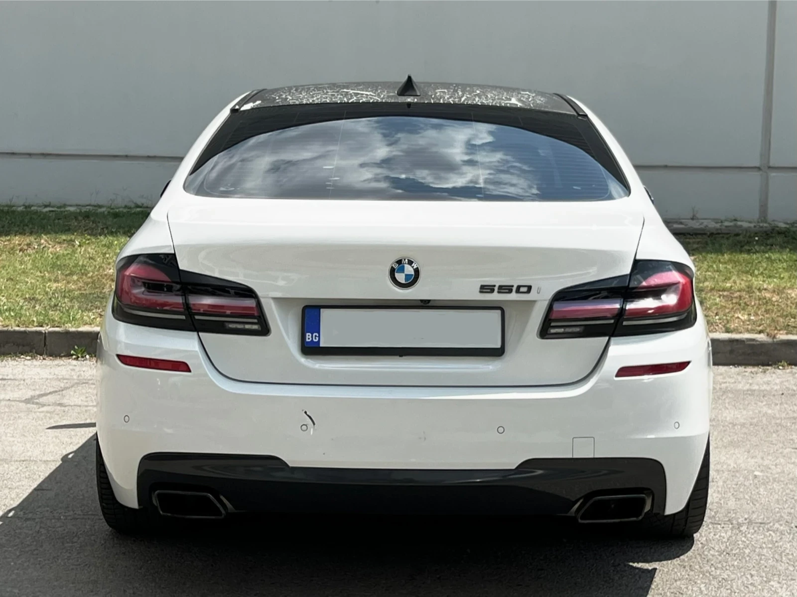 BMW 550 M/Head-Up/Lane asisst/Подгрев/Панорама/Soft close - изображение 4