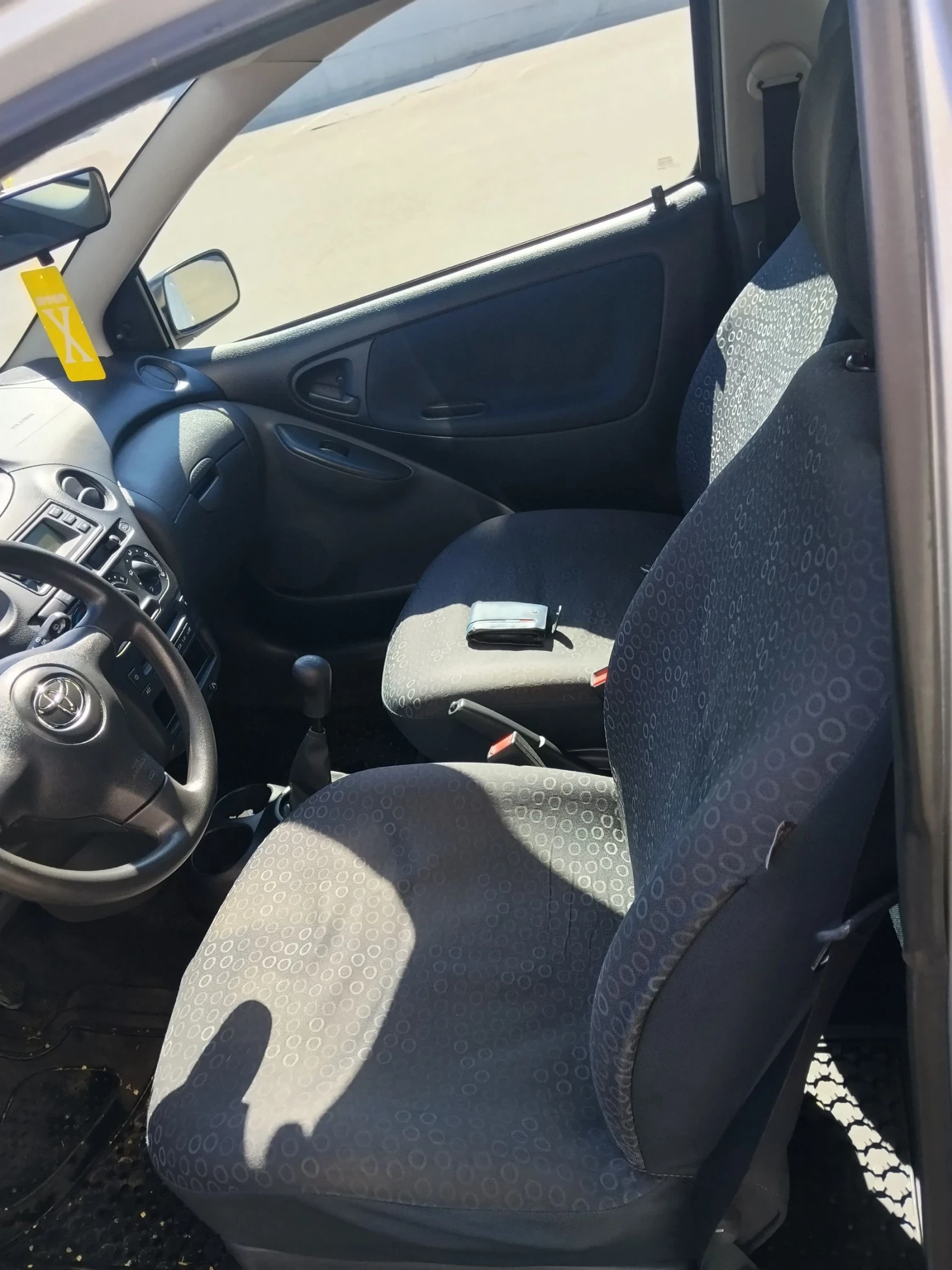 Toyota Yaris 1.3 - изображение 8