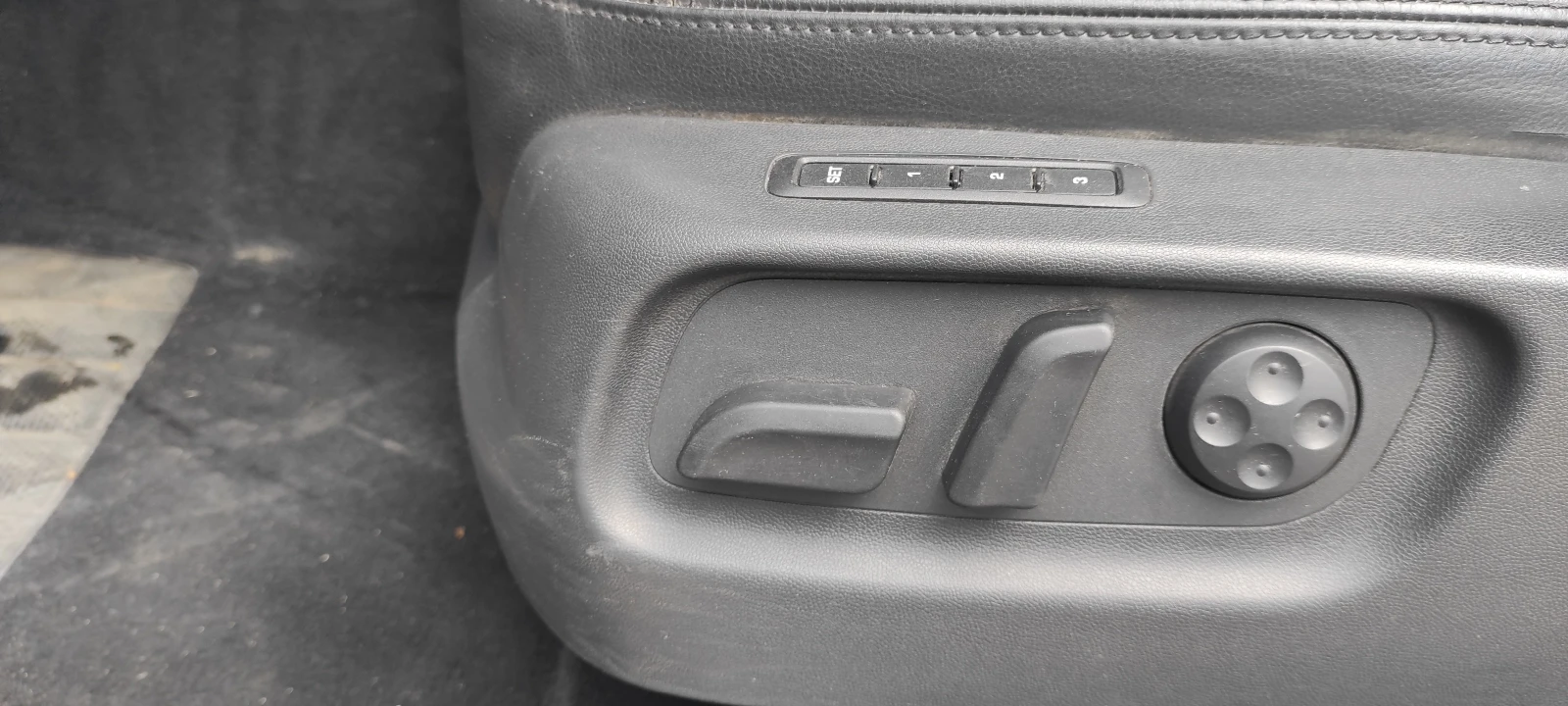 Skoda Octavia 1.8 TSI Laurin & Klement - изображение 9