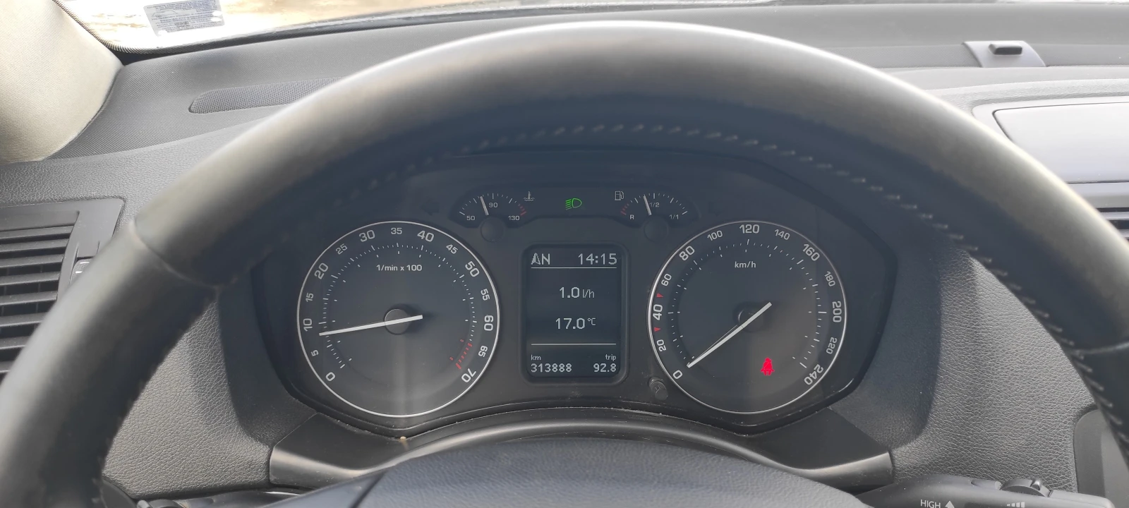 Skoda Octavia 1.8 TSI Laurin & Klement - изображение 6