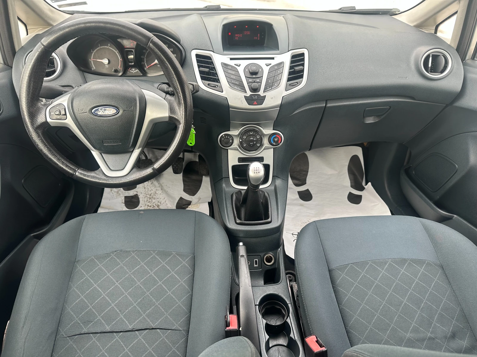 Ford Fiesta 1.2i 82 к.с.  - изображение 10