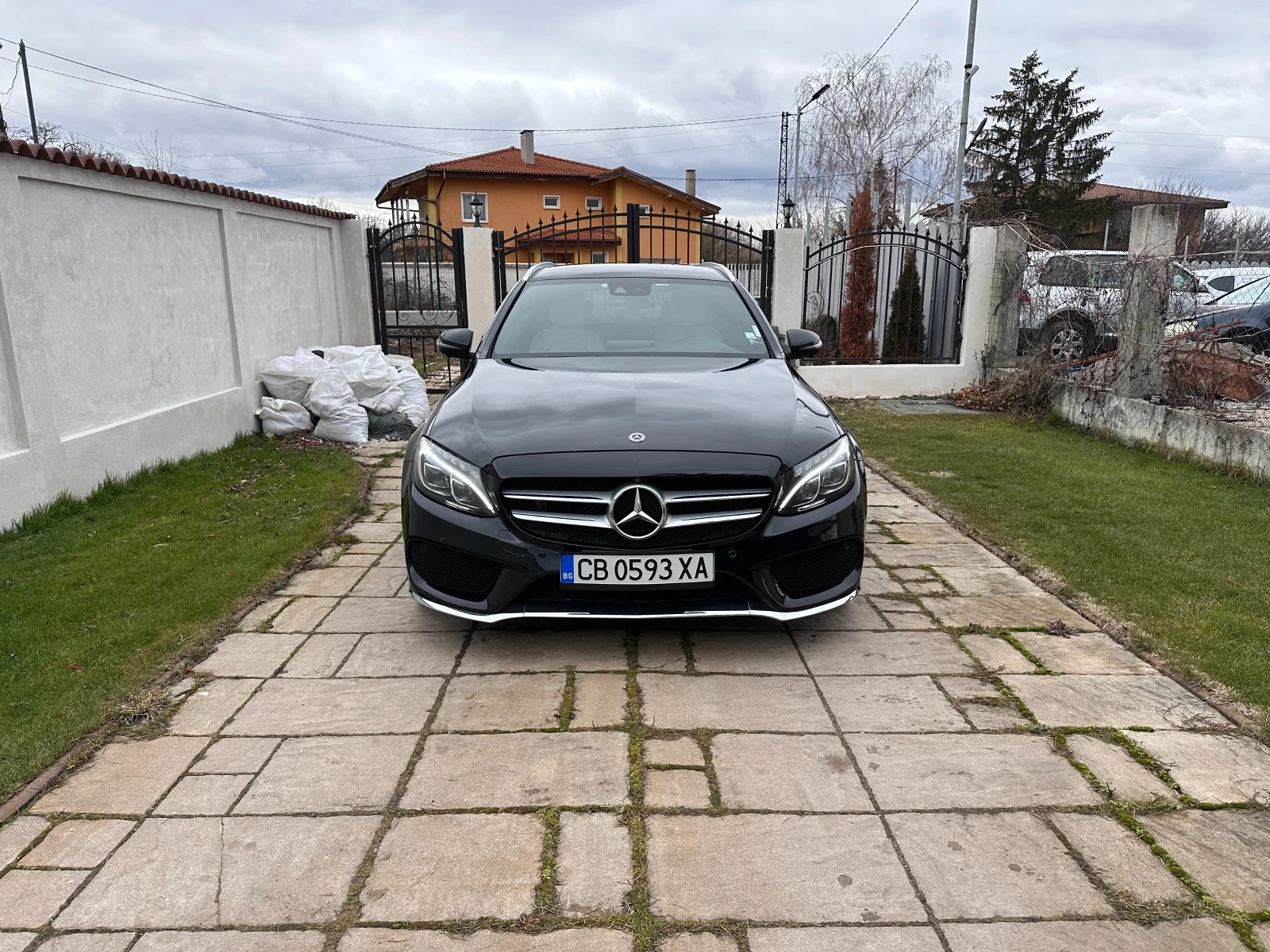 Mercedes-Benz C 220 AMG - изображение 2