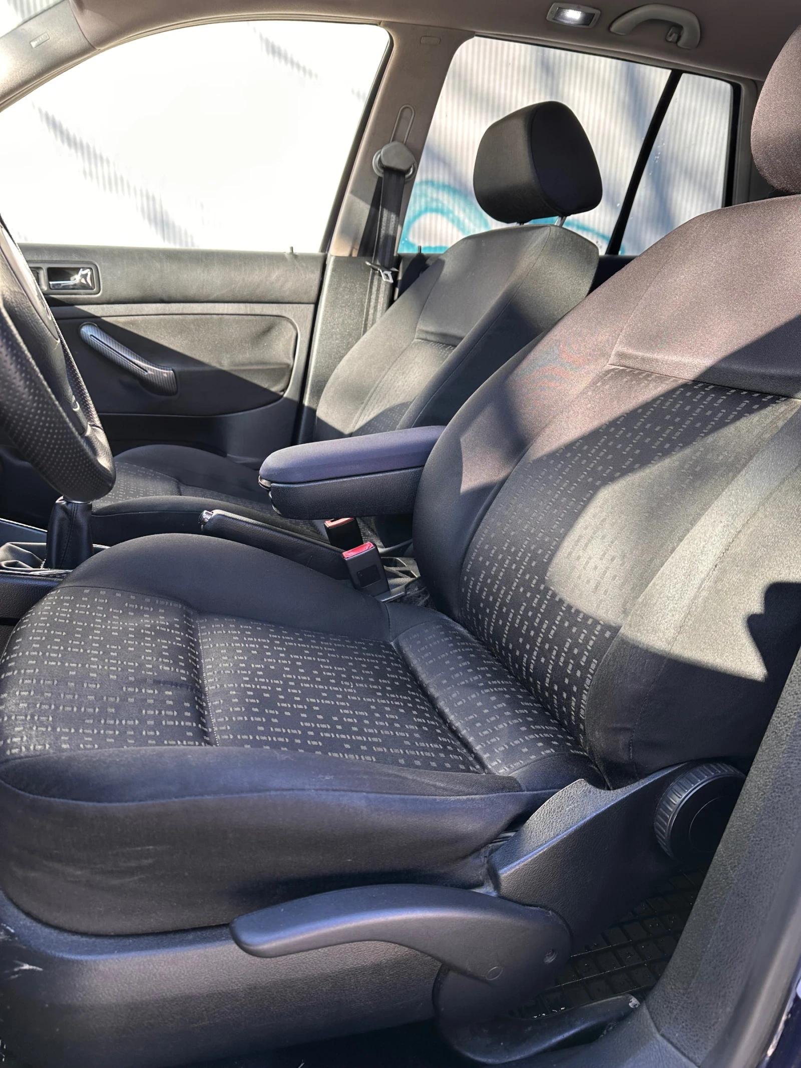 VW Golf  - изображение 8