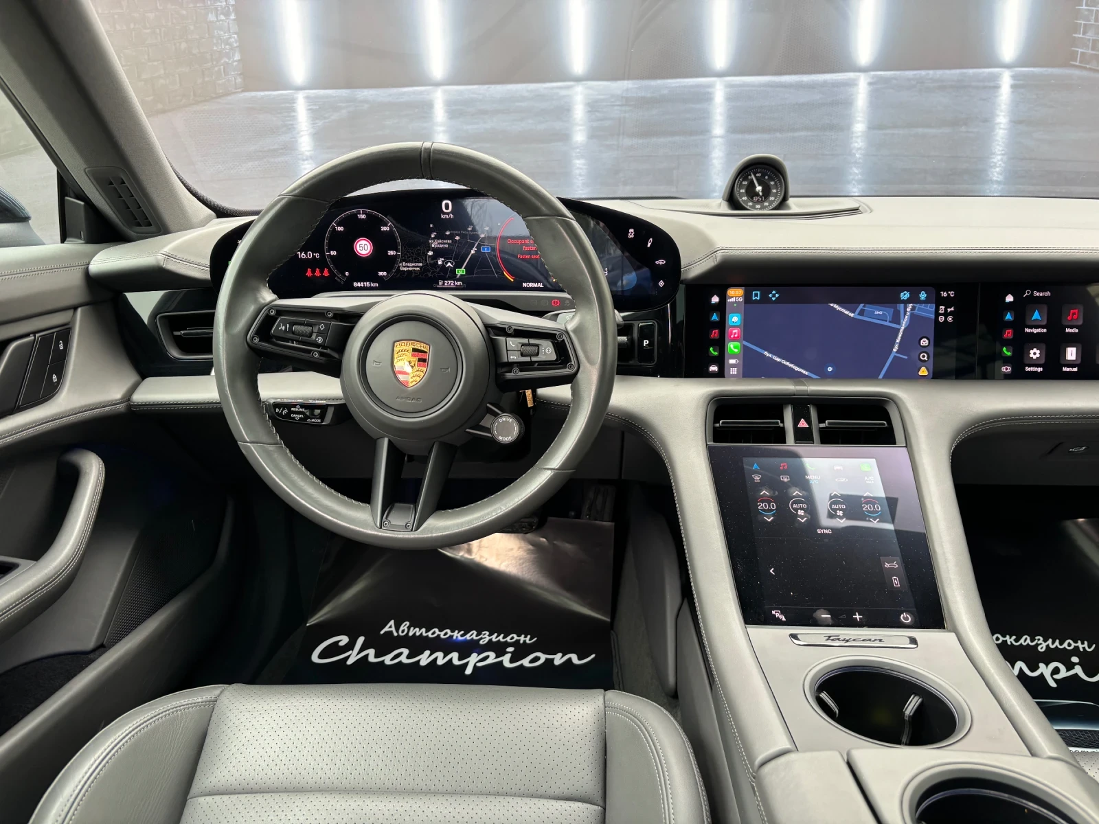 Porsche Taycan Carbon, снимка 12 - Автомобили и джипове - 53678618