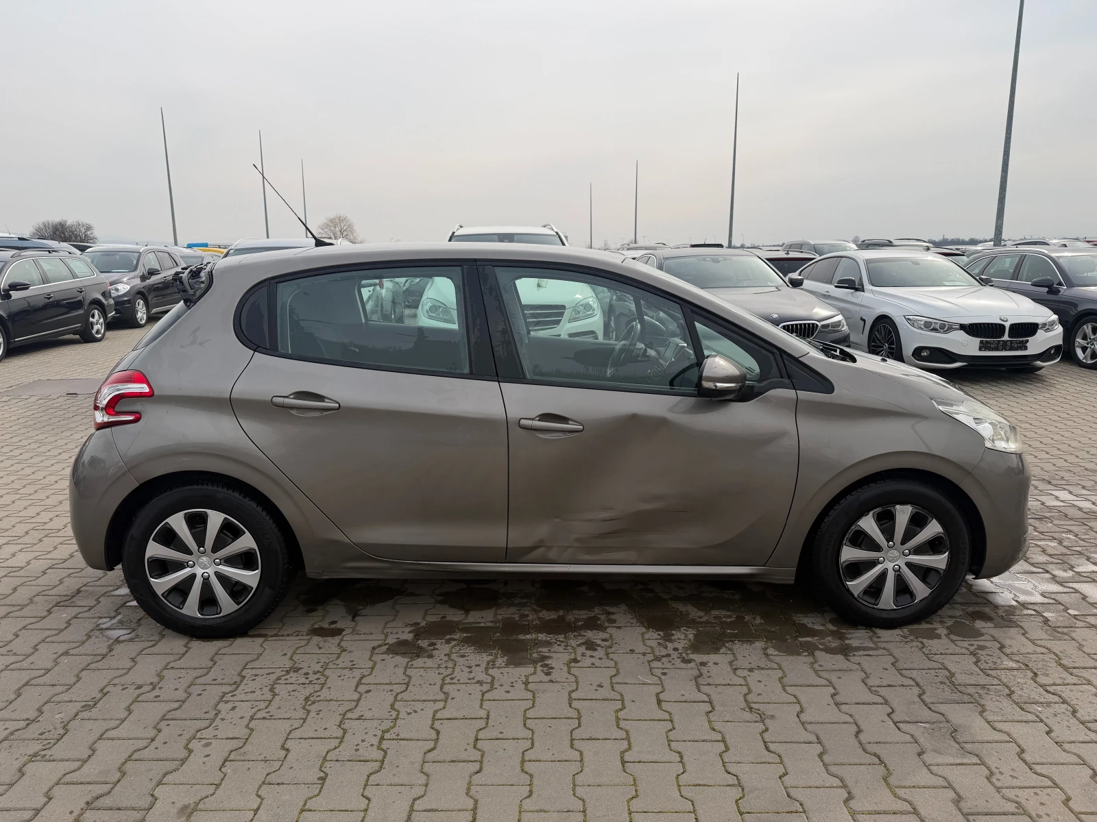 Peugeot 208 1.4HDI AVTOMAT/NAVI EURO 5 - изображение 5