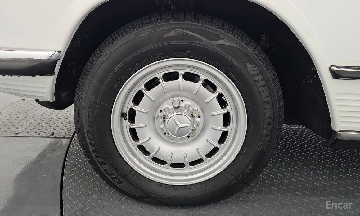 Mercedes-Benz 450  - изображение 5