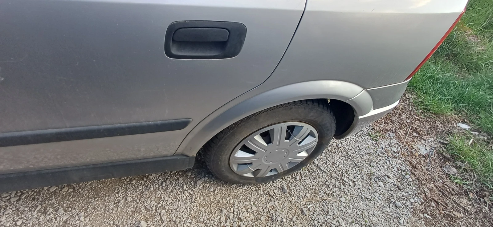 Opel Astra 1.4 бензин, снимка 8 - Автомобили и джипове - 53843296