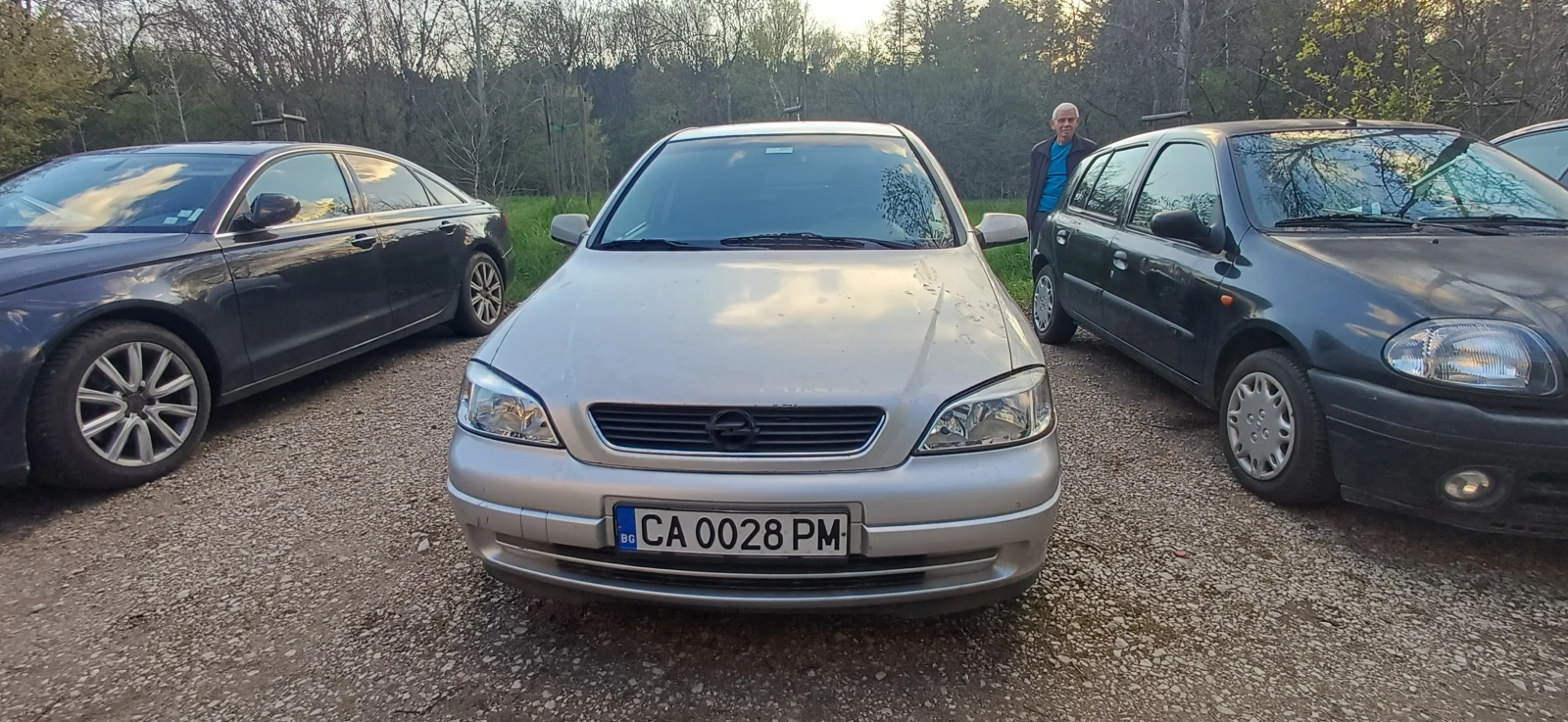 Opel Astra 1.4 бензин, снимка 2 - Автомобили и джипове - 53843296