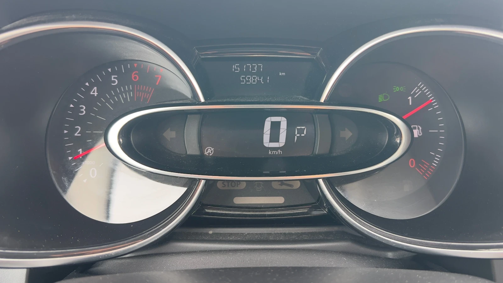 Renault Clio 1.2 /4 Цилиндъра Топ Състояние, снимка 10 - Автомобили и джипове - 53927359