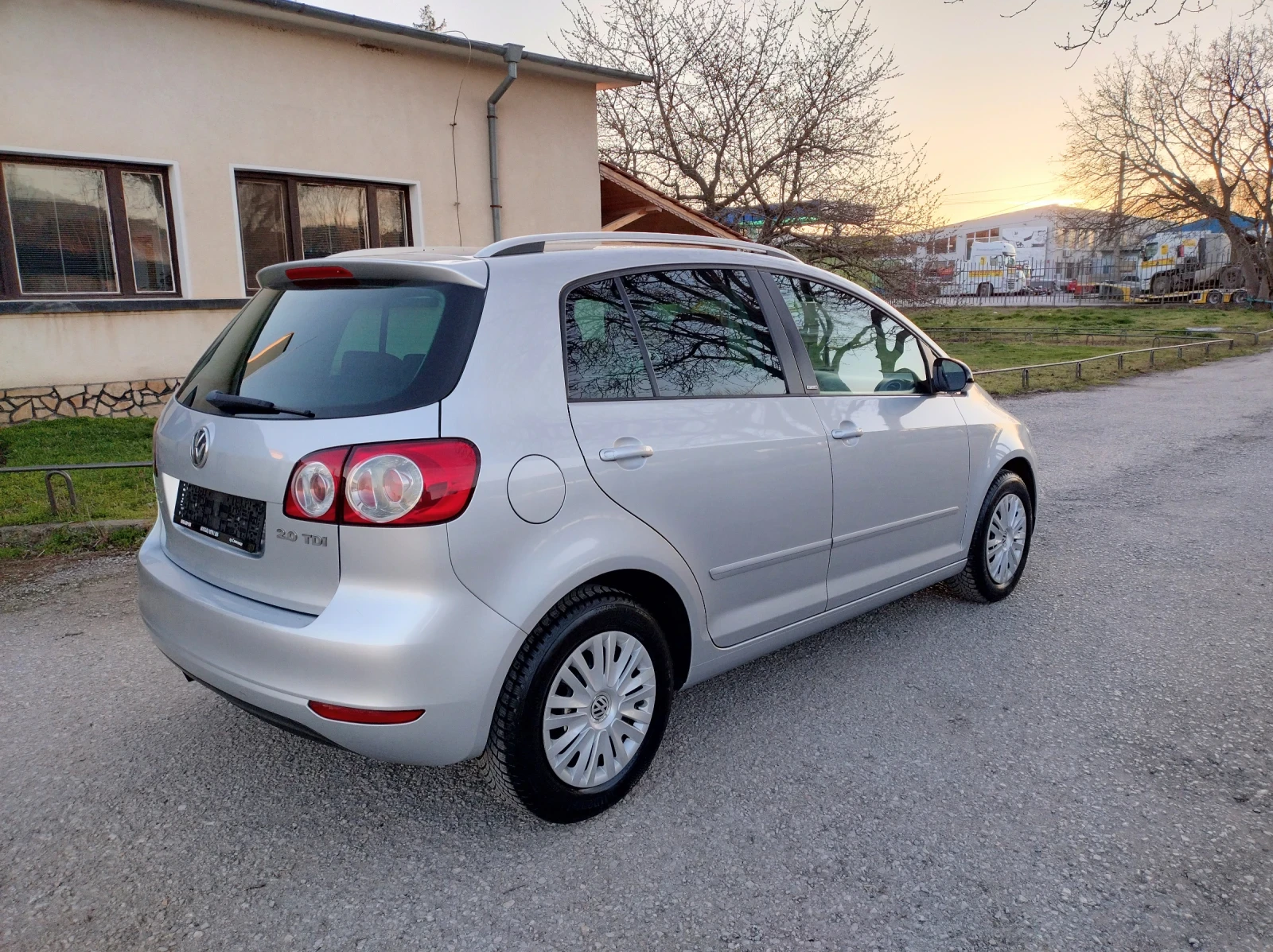 VW Golf Plus 2.0 TDI STYLE GOLF 6 PLUS common rail, снимка 5 - Автомобили и джипове - 54140526