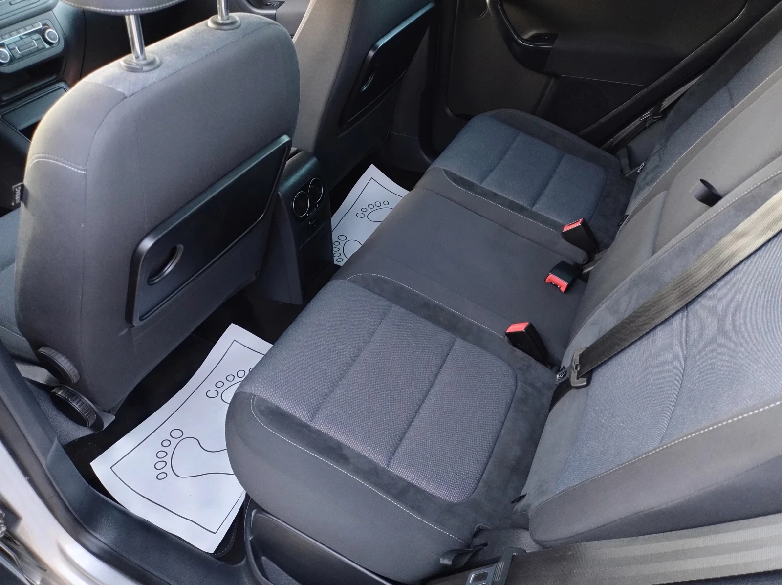 VW Golf Plus 2.0 TDI STYLE GOLF 6 PLUS common rail, снимка 11 - Автомобили и джипове - 54140526