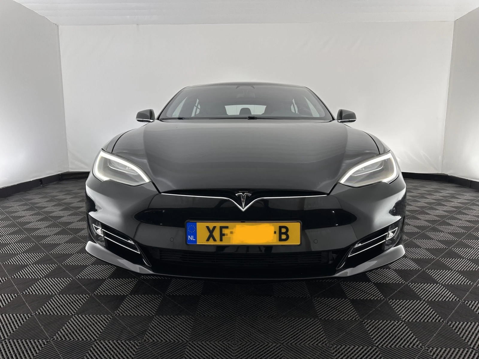 Tesla Model S 75D AWD, снимка 3 - Автомобили и джипове - 54157771