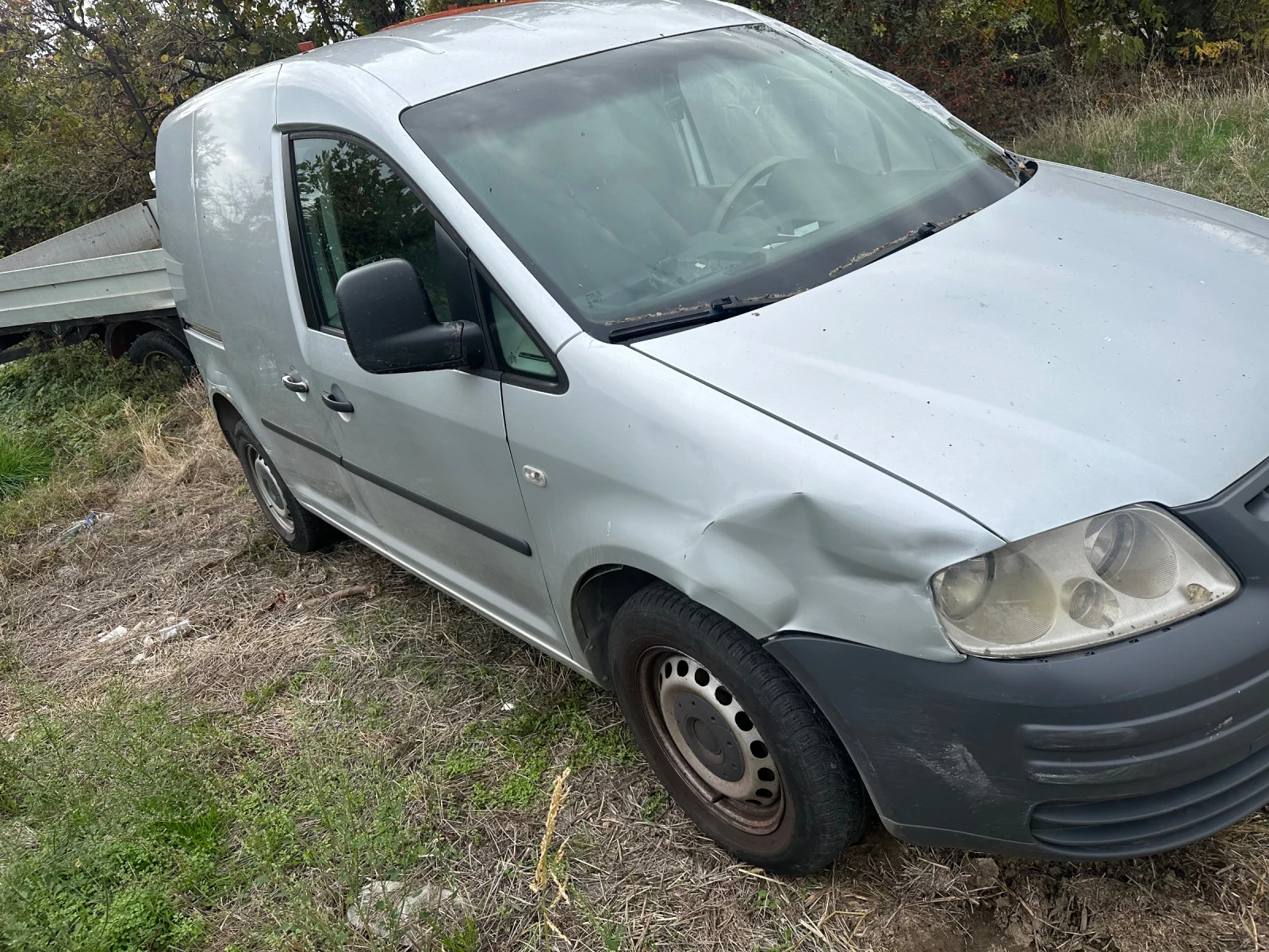 VW Caddy 2.0sdi, снимка 2 - Автомобили и джипове - 54316037