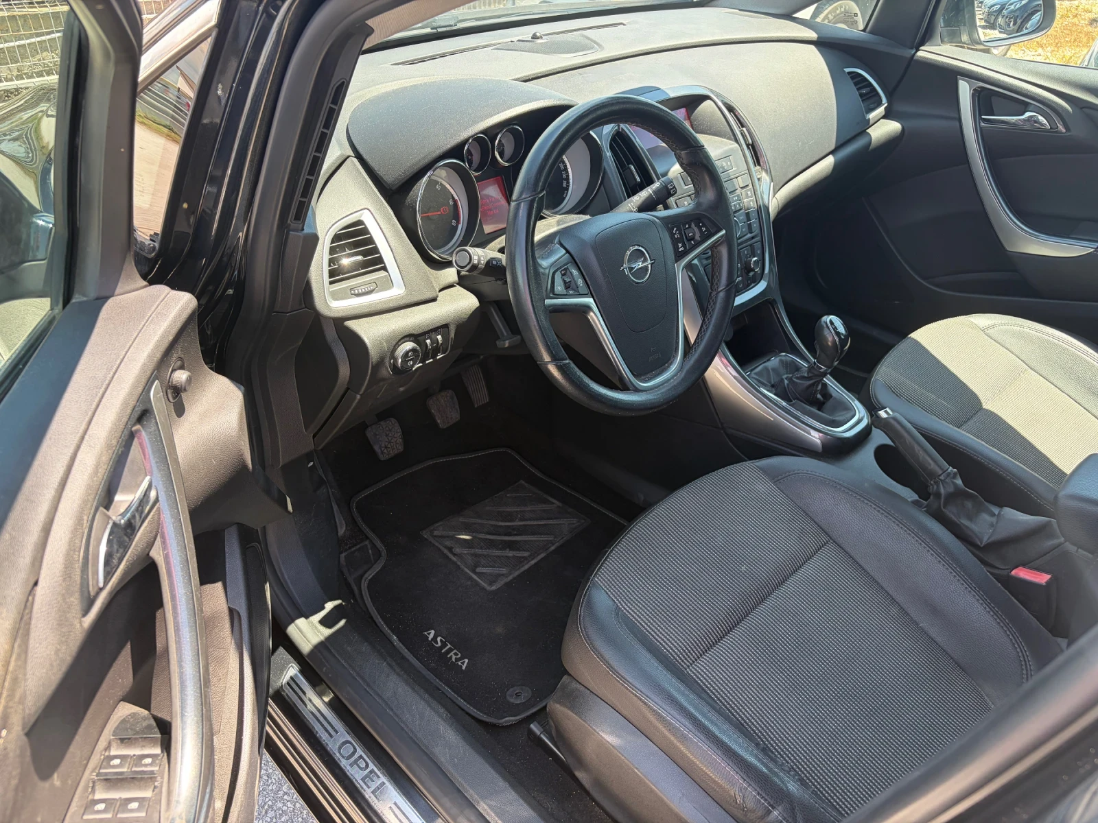 Opel Astra, снимка 7 - Автомобили и джипове - 54827994