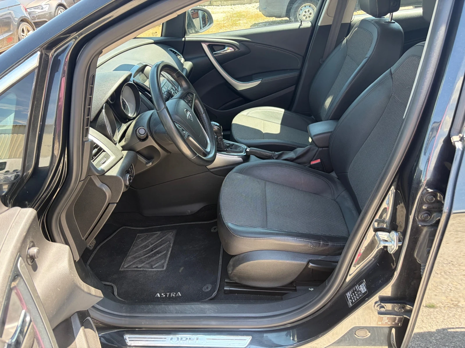 Opel Astra, снимка 9 - Автомобили и джипове - 54827994