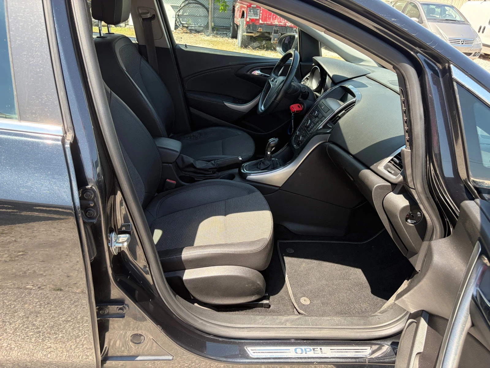 Opel Astra, снимка 13 - Автомобили и джипове - 54827994