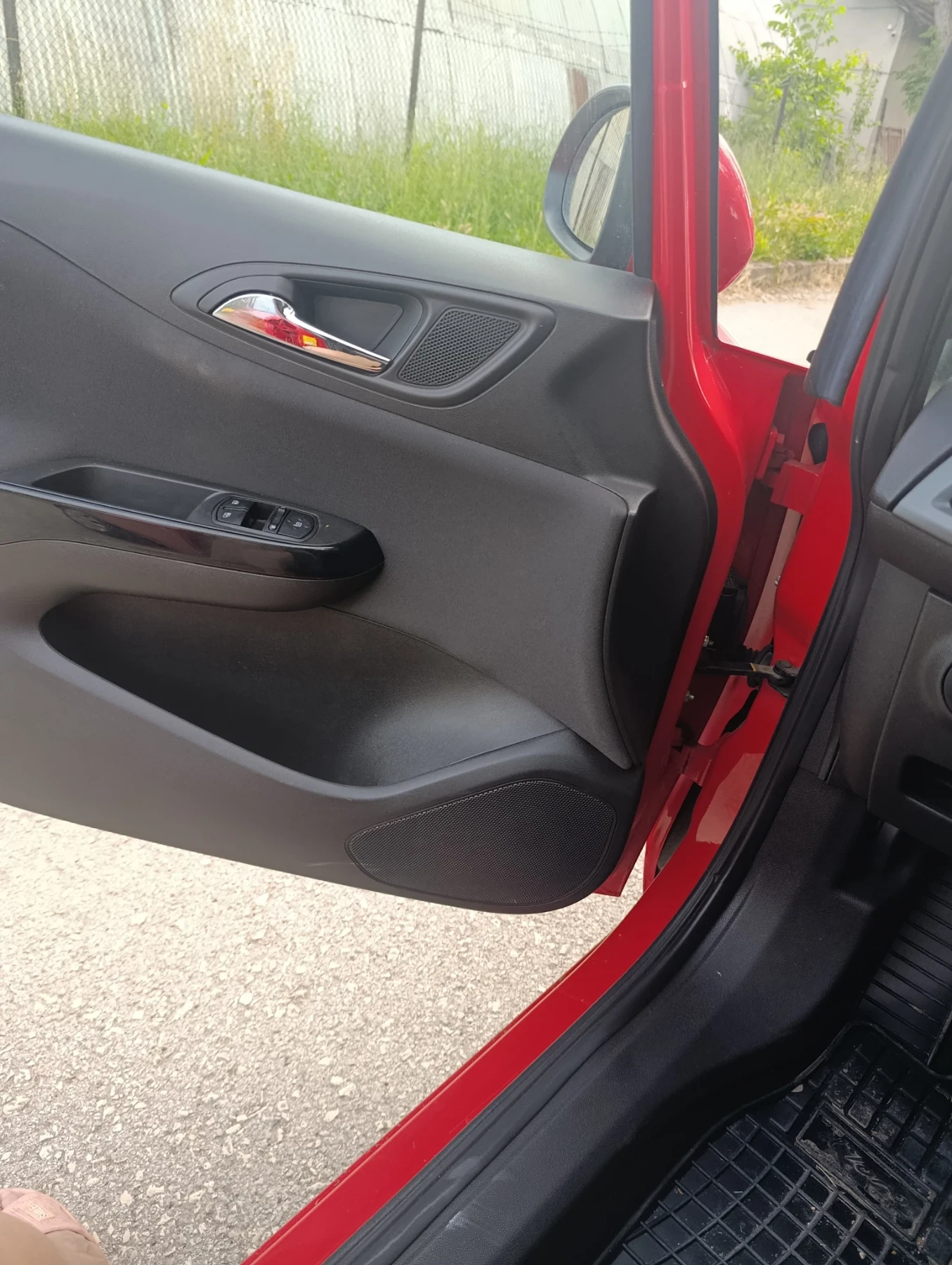 Opel Corsa, снимка 8 - Автомобили и джипове - 55057610