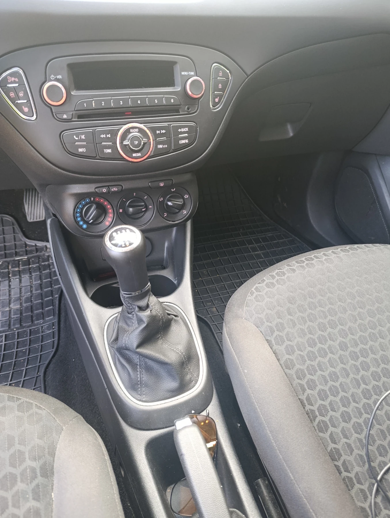 Opel Corsa, снимка 6 - Автомобили и джипове - 55057610