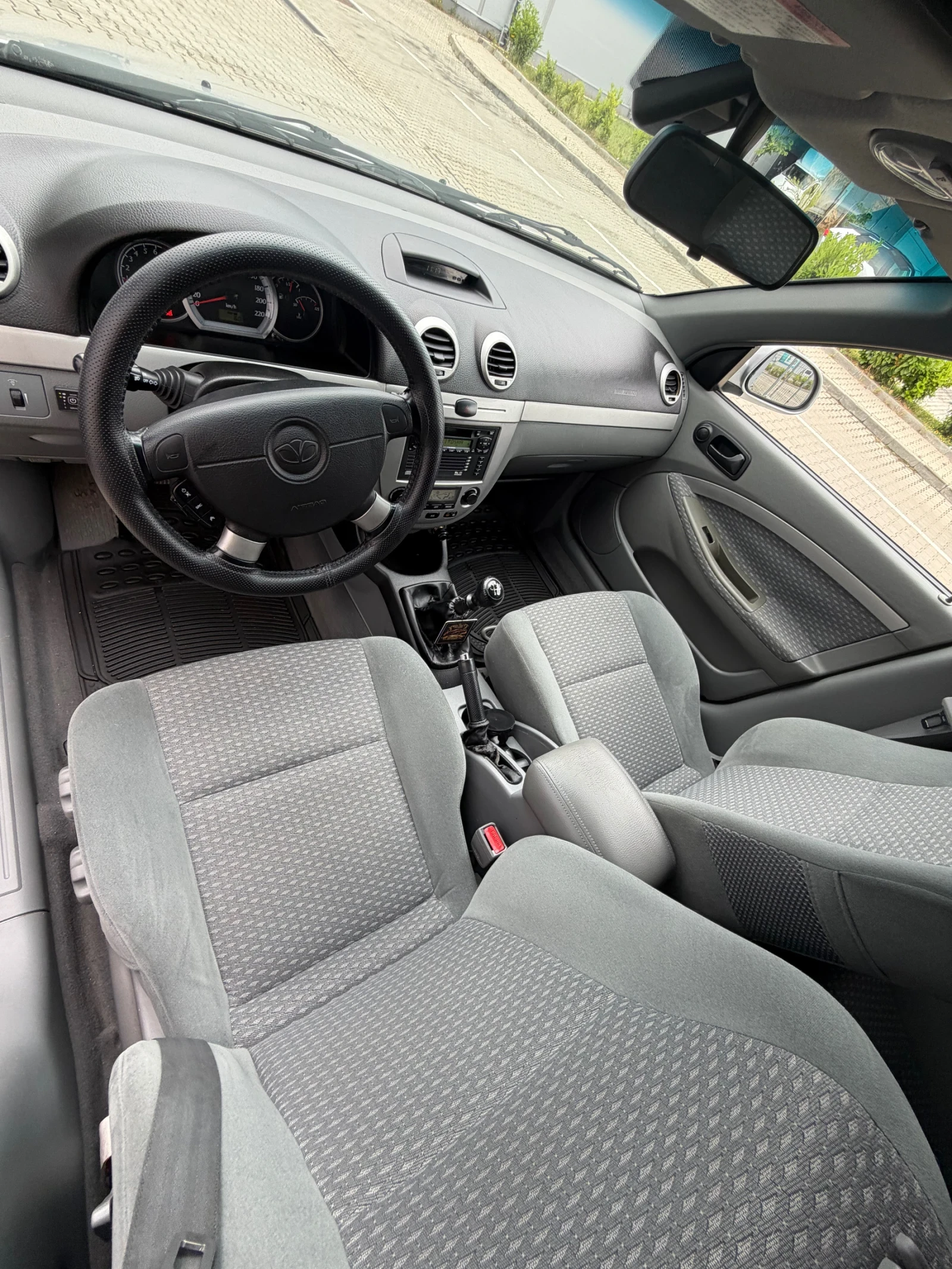 Daewoo Lacetti 1.8 Нова LPG, снимка 8 - Автомобили и джипове - 55072507