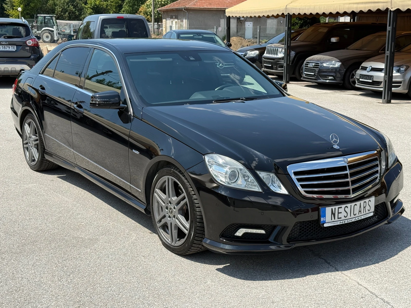 Mercedes-Benz E 250 d 4MATIC AMG Pack 100%РЕАЛНИ КИЛОМЕТРИ - ДОКАЗУЕМИ, снимка 3 - Автомобили и джипове - 55558028