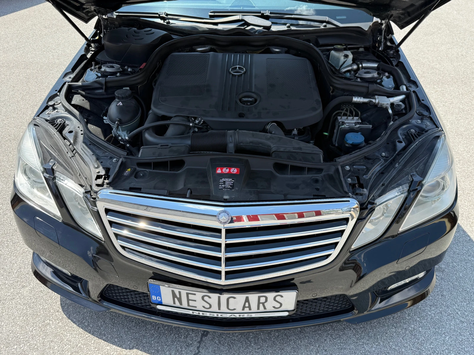Mercedes-Benz E 250 d 4MATIC AMG Pack 100%РЕАЛНИ КИЛОМЕТРИ - ДОКАЗУЕМИ, снимка 8 - Автомобили и джипове - 55558028