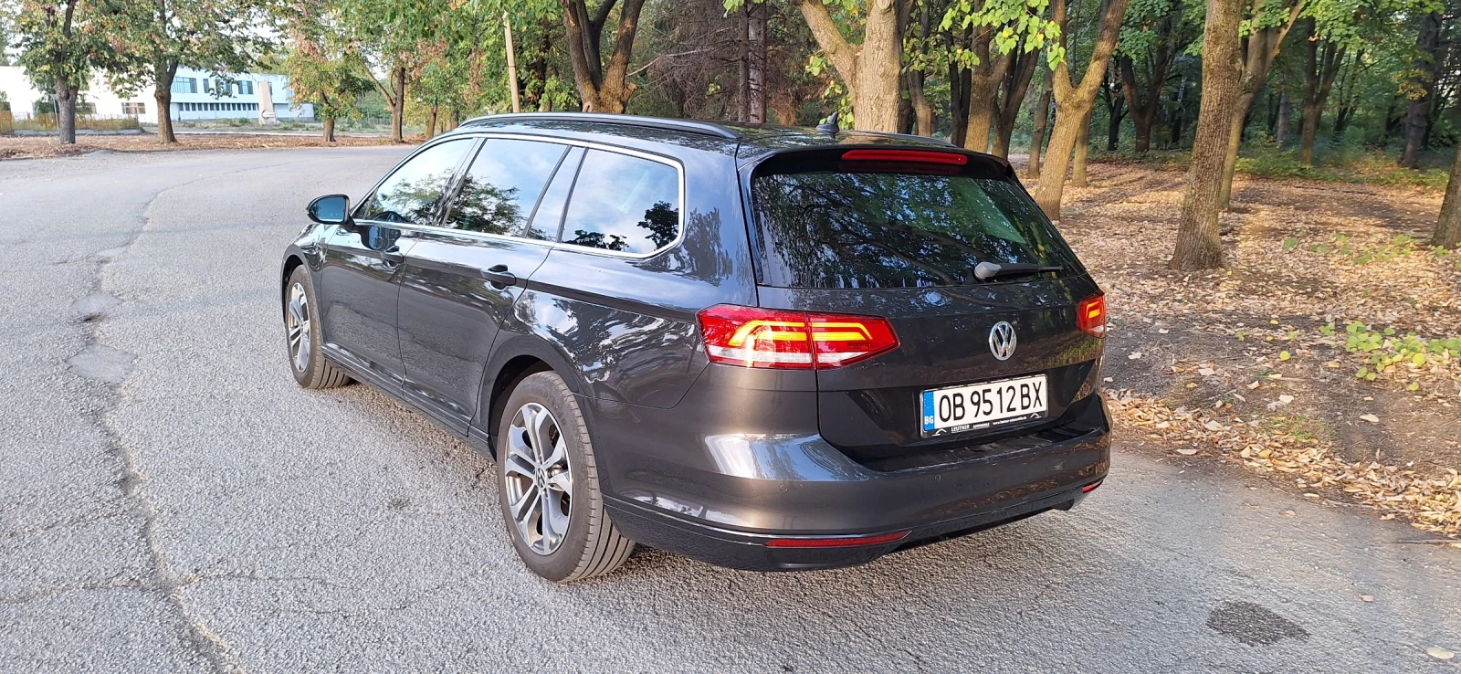 VW Passat, снимка 6 - Автомобили и джипове - 55876503