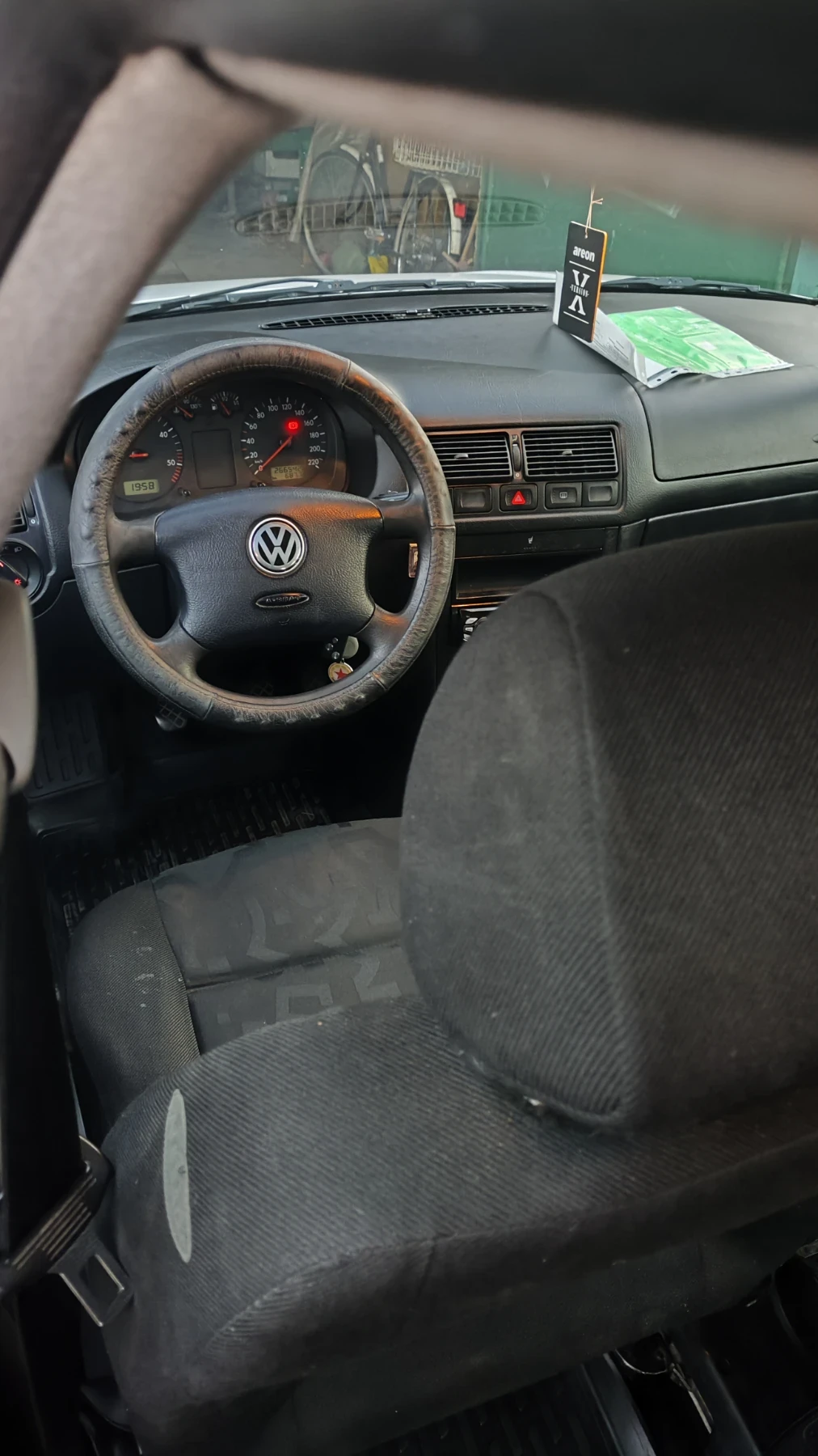 VW Golf Голф 4, снимка 10 - Автомобили и джипове - 55904994