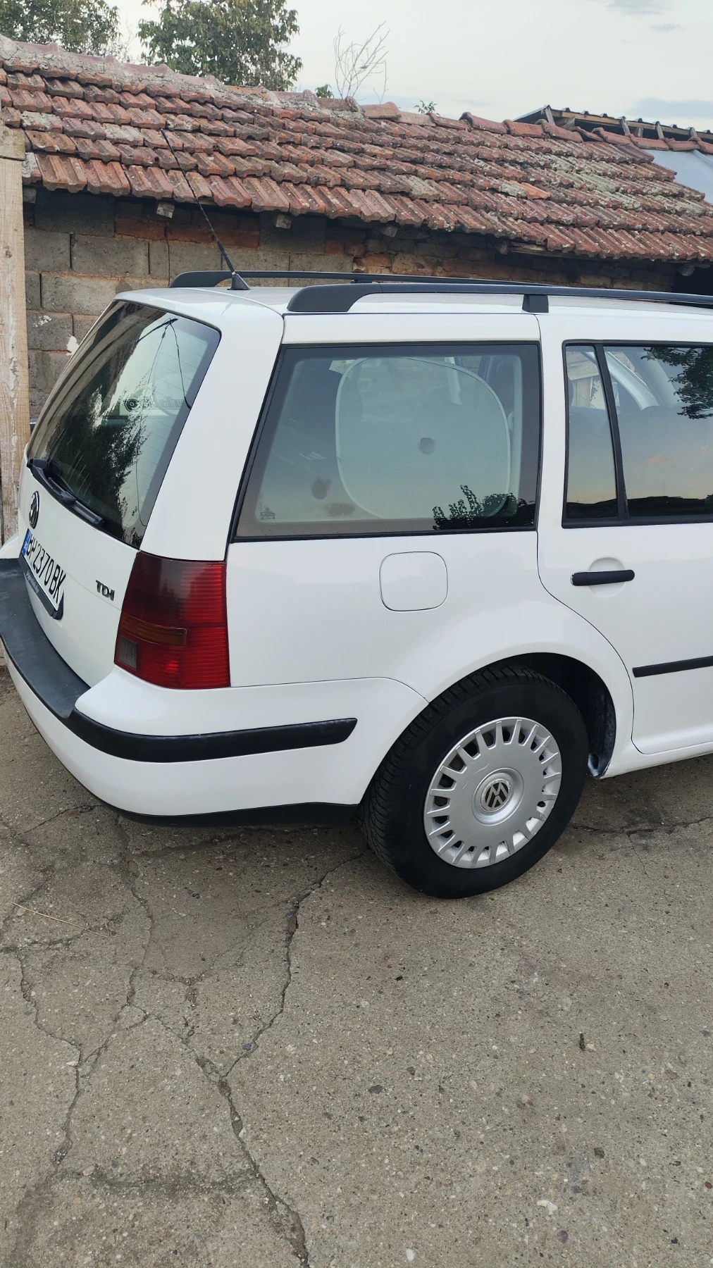 VW Golf Голф 4, снимка 5 - Автомобили и джипове - 55904994