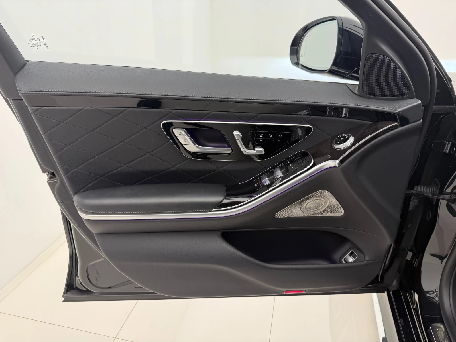 Mercedes-Benz S 580 4MATIC\AMG\Burmester\Long, снимка 8 - Автомобили и джипове - 56321660