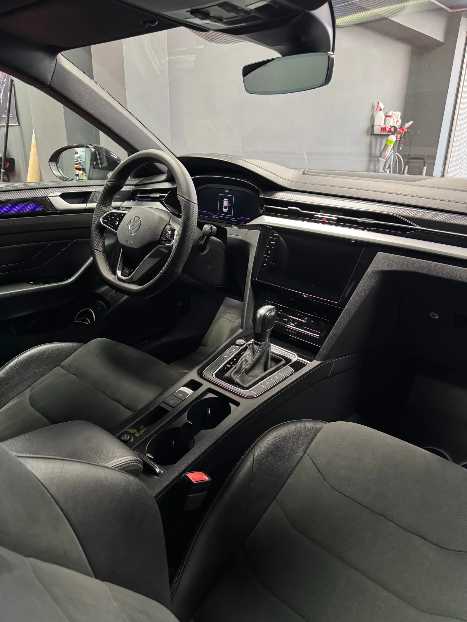 VW Arteon 2.0TDI 200hp R-Line, снимка 11 - Автомобили и джипове - 56339837