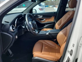 Mercedes-Benz GLC 300 * ПАНО * ПОДГРЕВИ * 2 КЛЮЧА * CARFAX *  | Auto.bg — изображение 5