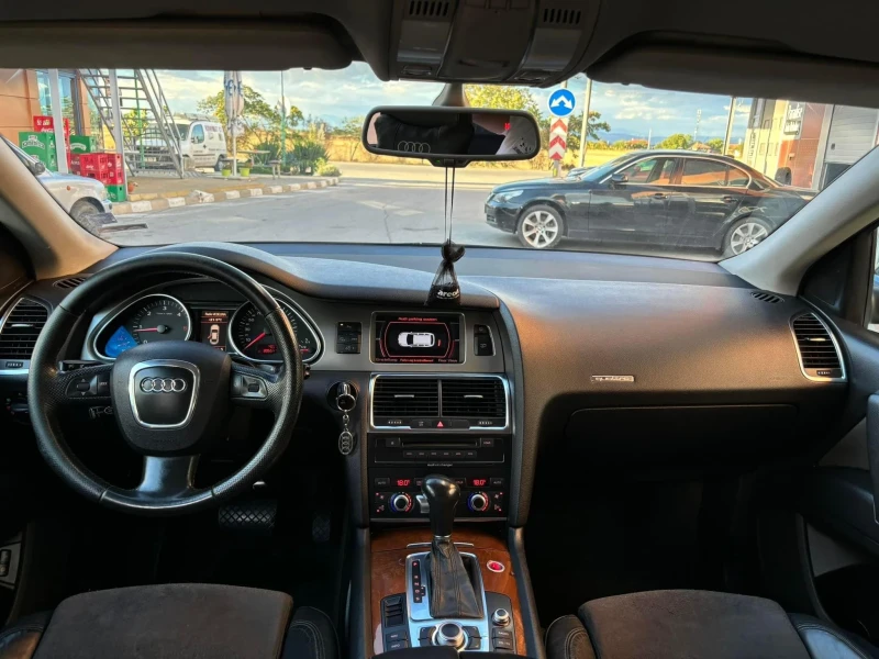 Audi Q7 3.0TDI, снимка 9 - Автомобили и джипове - 48213120