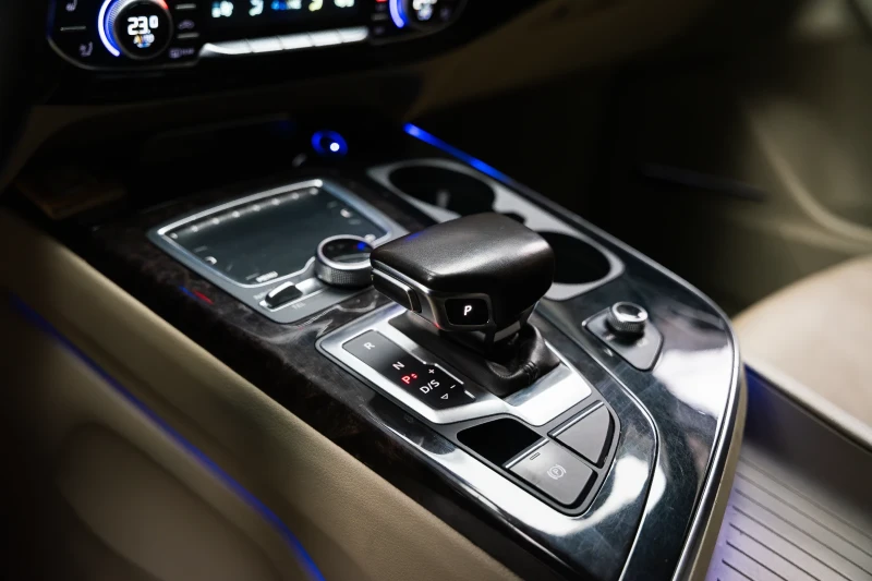 Audi Q7 3.0 TFSI Prestige, снимка 16 - Автомобили и джипове - 52630882
