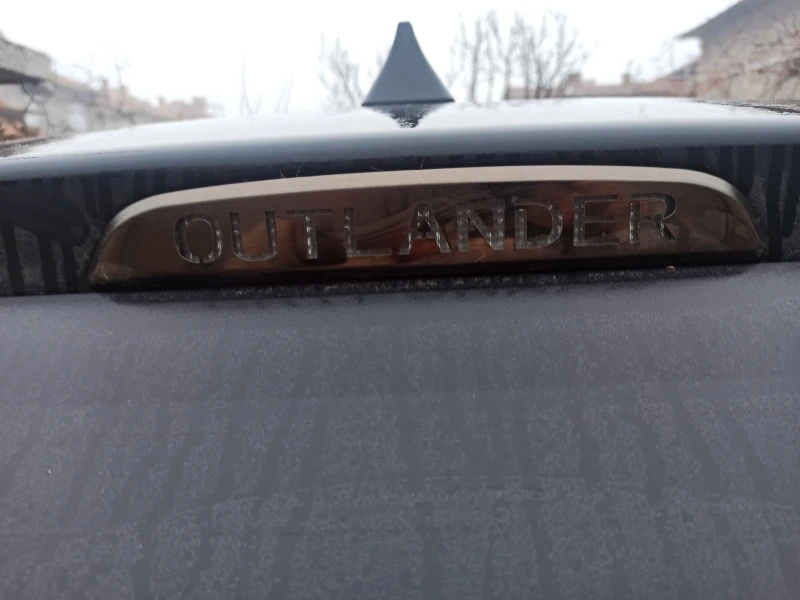 Mitsubishi Outlander Di-D 4x4, снимка 5 - Автомобили и джипове - 52647922