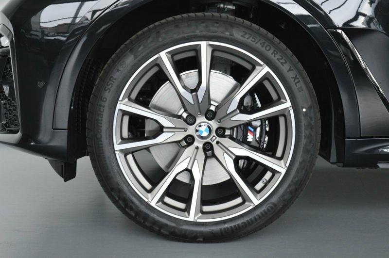 BMW X7 M50i, снимка 6 - Автомобили и джипове - 30874690