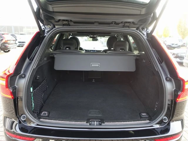 Volvo XC60 T8 AWD Black Edition Ultra FourC, снимка 15 - Автомобили и джипове - 52814402