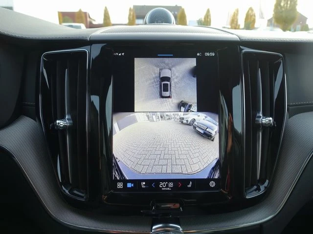 Volvo XC60 T8 AWD Black Edition Ultra FourC, снимка 11 - Автомобили и джипове - 52814402