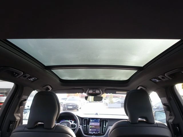 Volvo XC60 T8 AWD Black Edition Ultra FourC, снимка 14 - Автомобили и джипове - 52814402